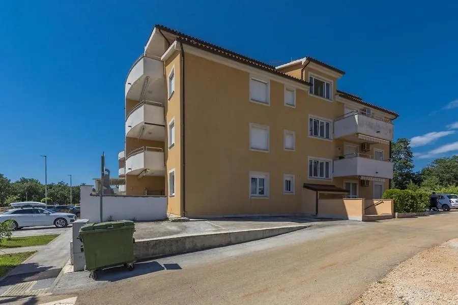 Apartment Nena Karigador Croatia